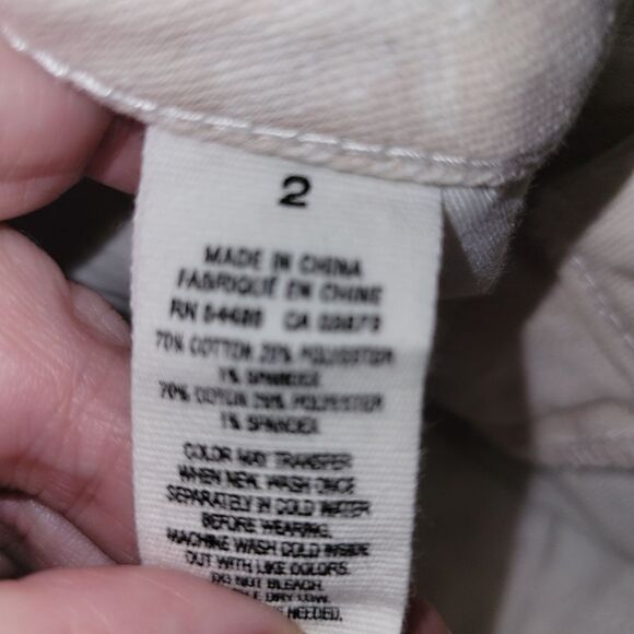 American eagle shorts size 2 - Picture 4 of 4